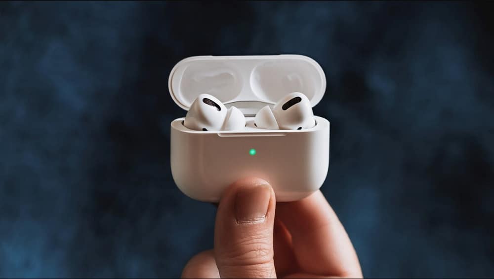 Find Lost AirPods on a Web Browser- iCloud