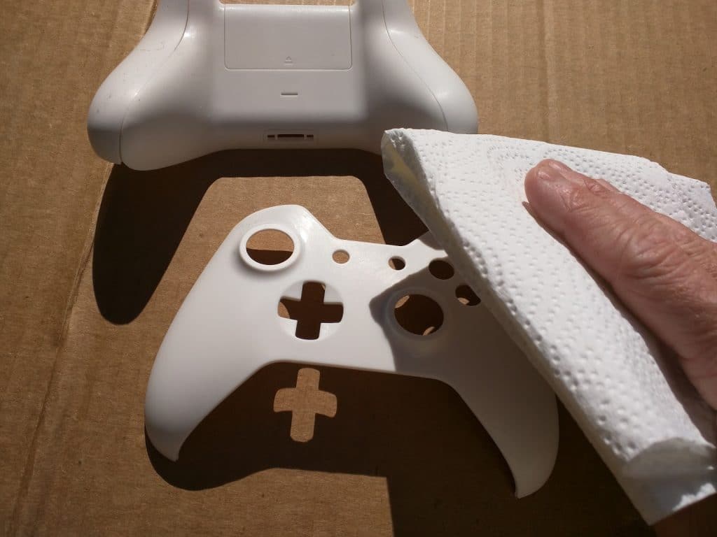 Use Antibacterial Wipes Clean Xbox One Controller