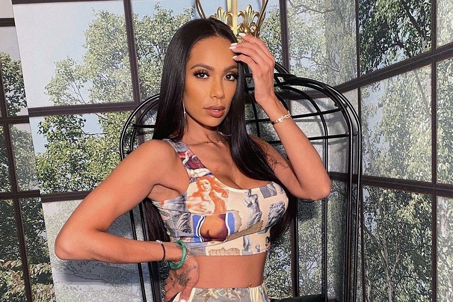 6. Erica Mena