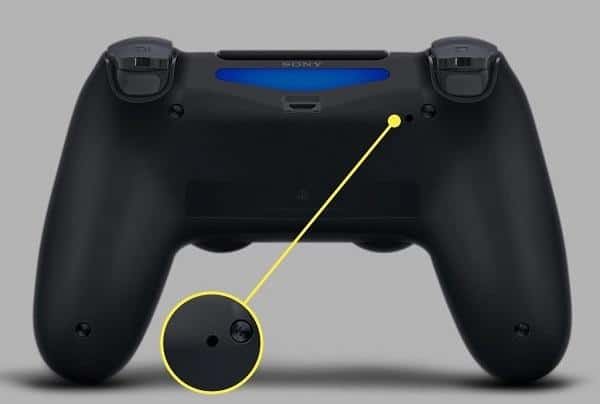 PS4 controller