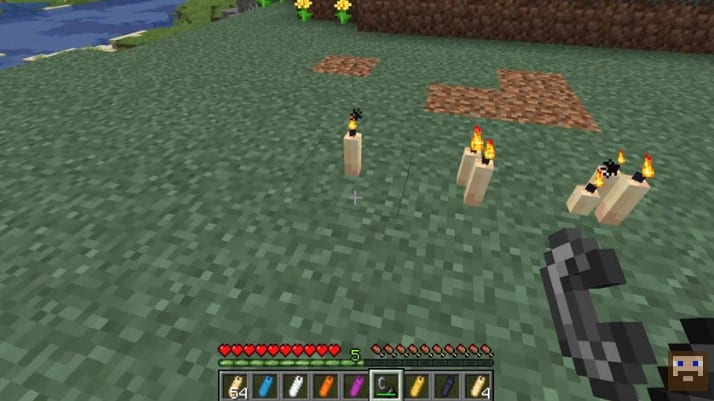 blow out or Snuff out a Candle in Minecraft