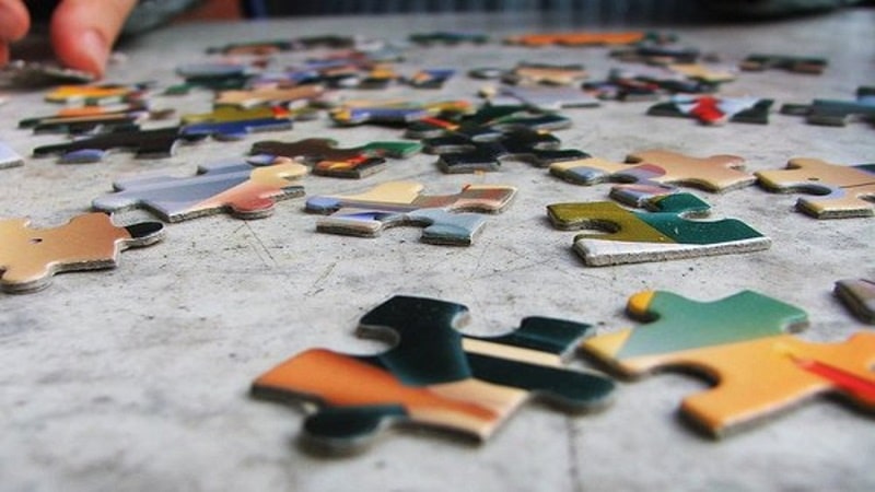 How to Solve Jigsaw Puzzle Like a Pro