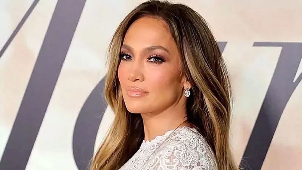 JENNIFER LOPEZ